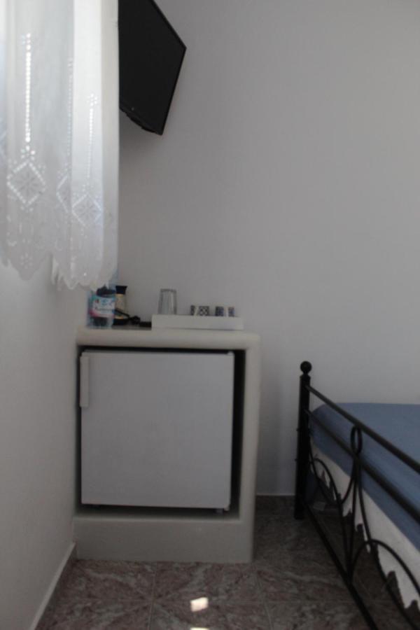 Meltemi Rooms And Studios Anafi Buitenkant foto