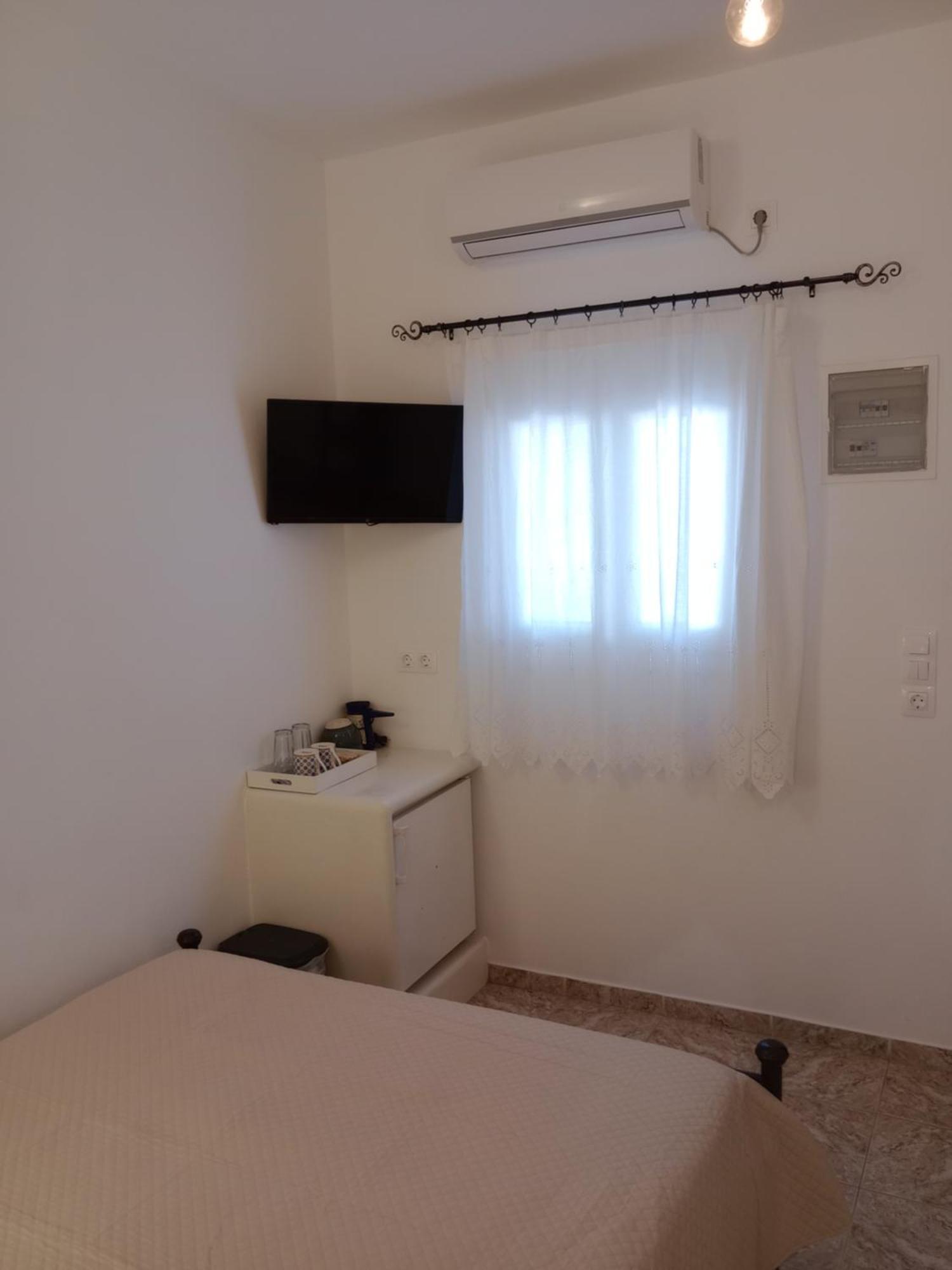 Meltemi Rooms And Studios Anafi Buitenkant foto