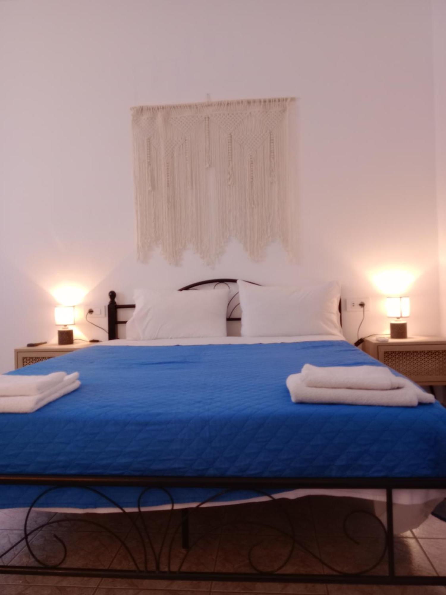 Meltemi Rooms And Studios Anafi Buitenkant foto