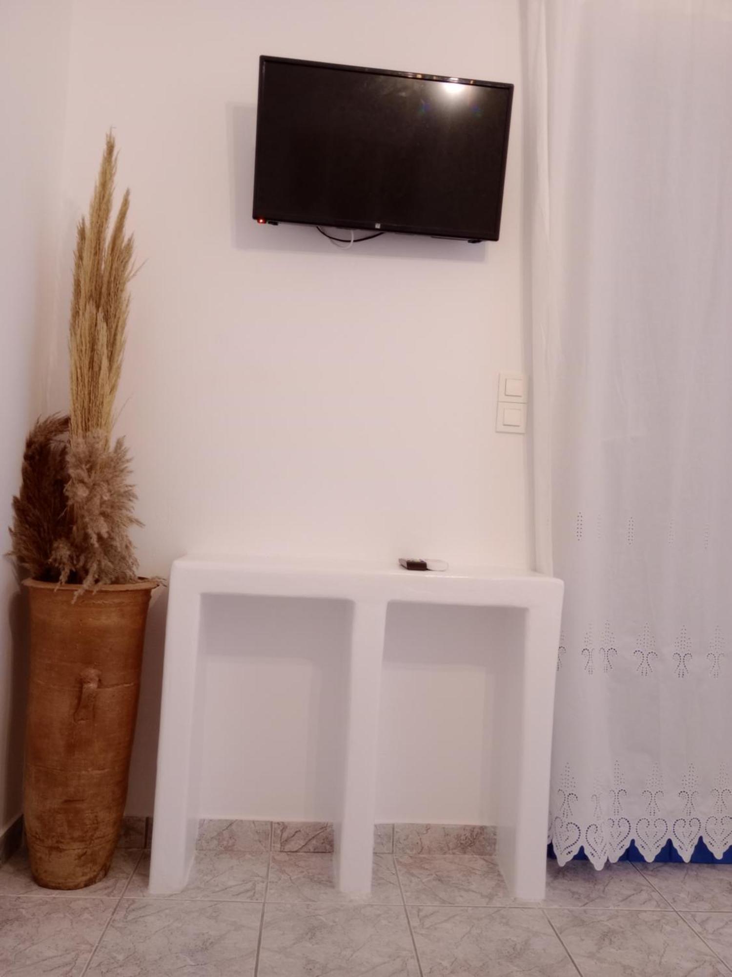Meltemi Rooms And Studios Anafi Buitenkant foto