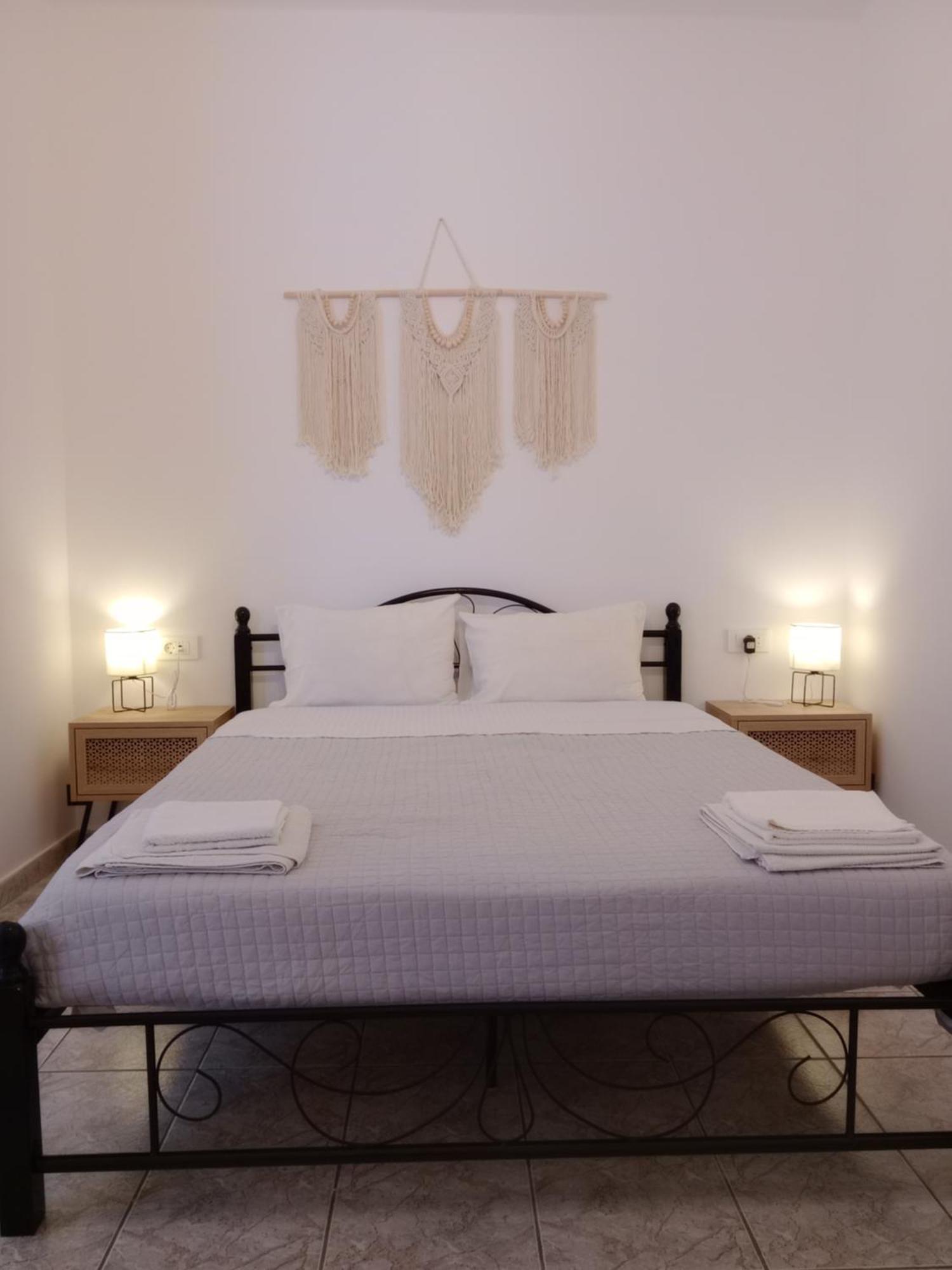 Meltemi Rooms And Studios Anafi Buitenkant foto