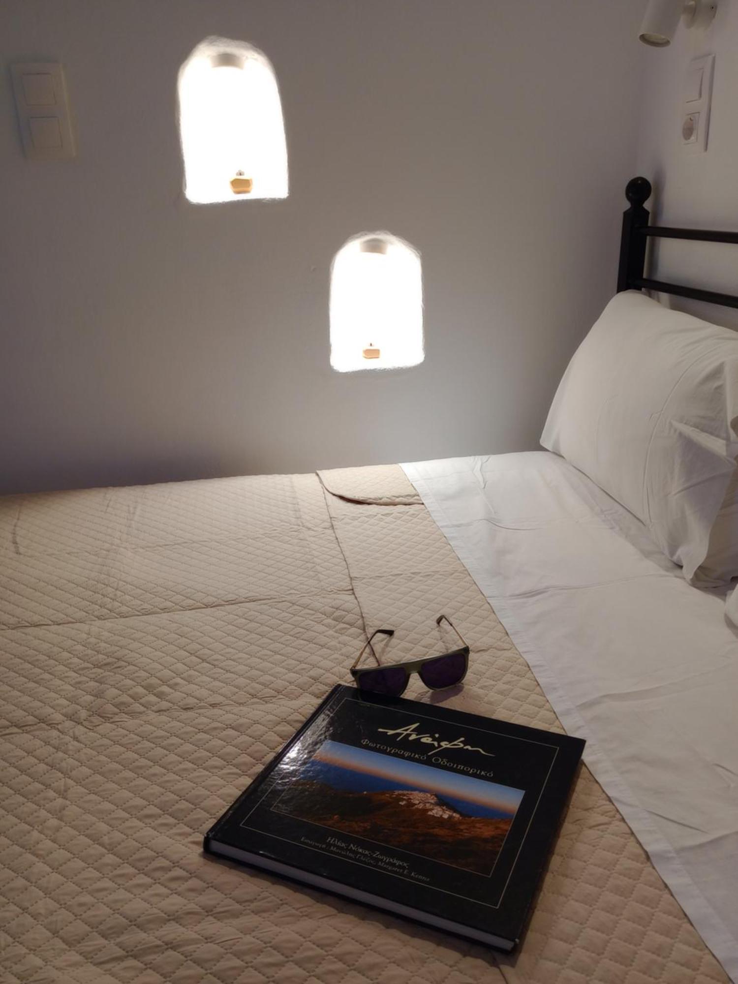 Meltemi Rooms And Studios Anafi Buitenkant foto