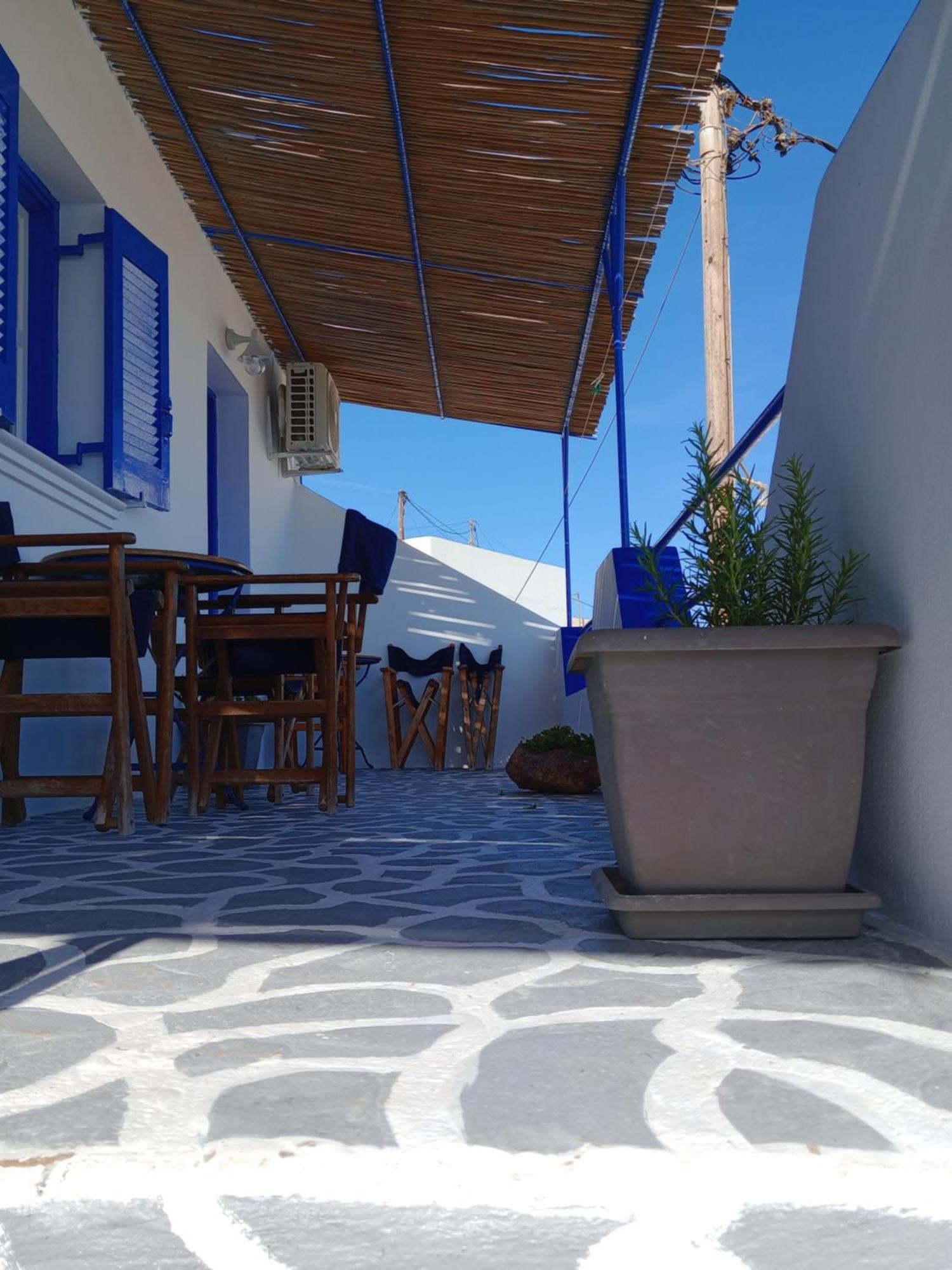 Meltemi Rooms And Studios Anafi Buitenkant foto